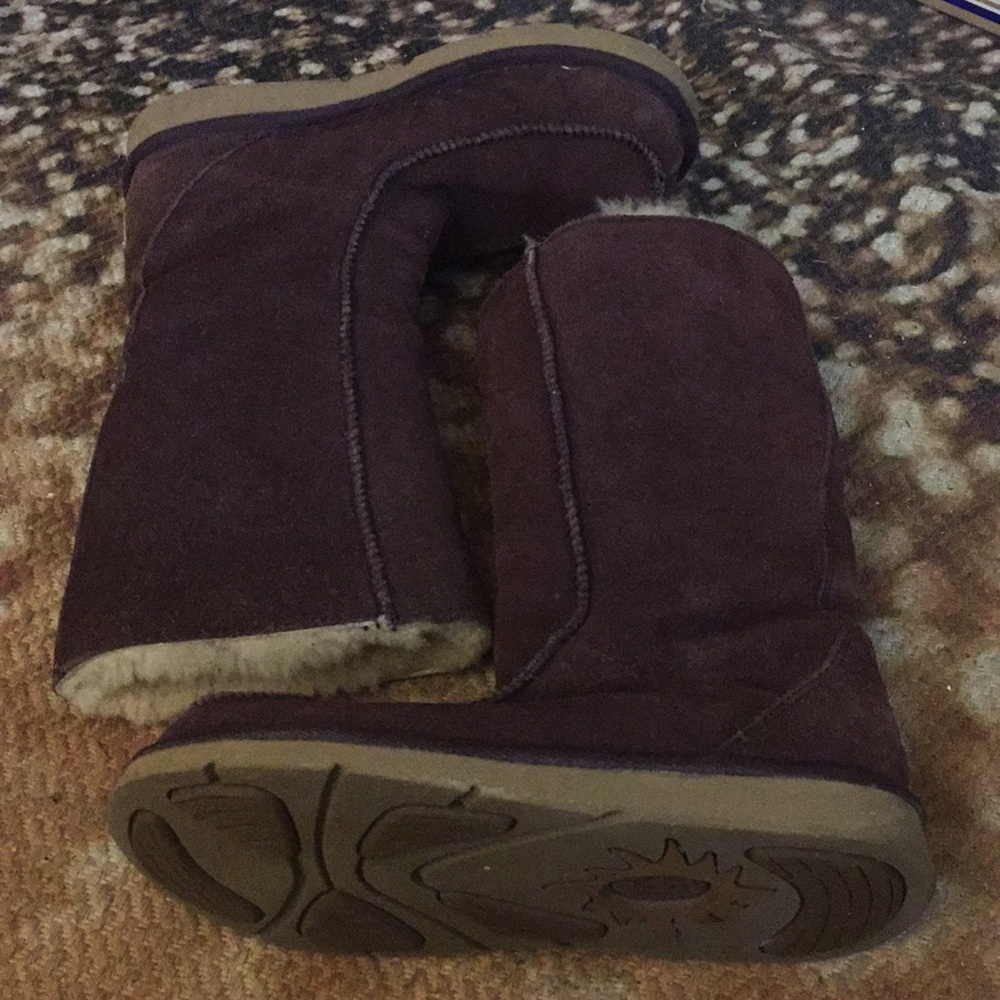 Raisin Colored Size 6 Ugg Boots Gently Worn